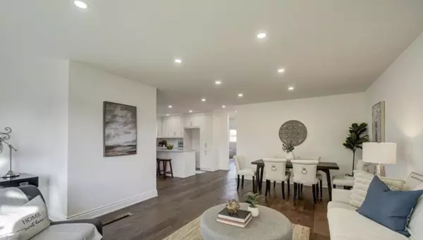 Hamilton, ON L8K 3Y5,13 Newark Ave #Main