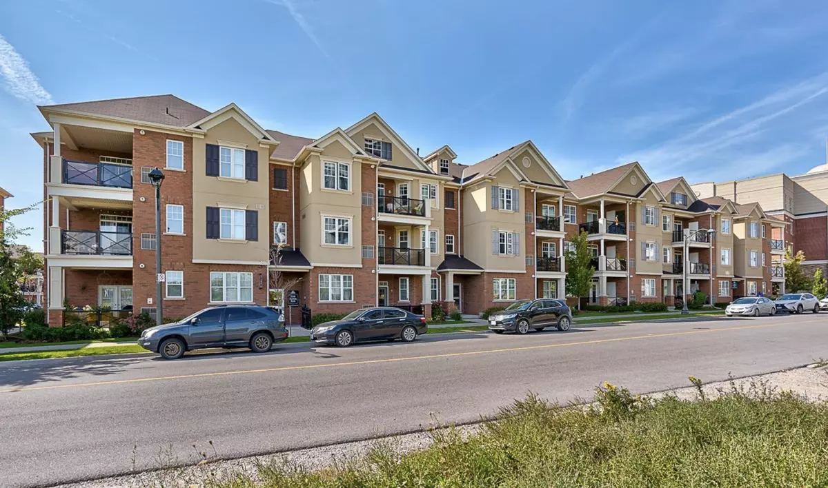 Oakville, ON L6H 0L3,2338 Taunton Rd #309