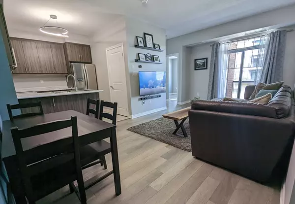 Oakville, ON L6H 0L3,2338 Taunton Rd #309