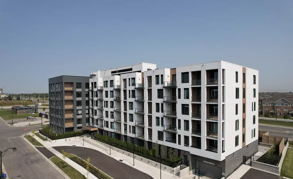 Milton, ON L9E,1440 Clarriage Ct #111