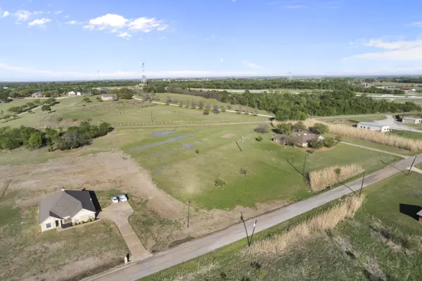 2060 Marable St, West, TX 76691-2598