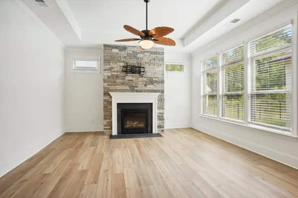 333 Lifestyle Ct, Gastonia, NC 28056-8696