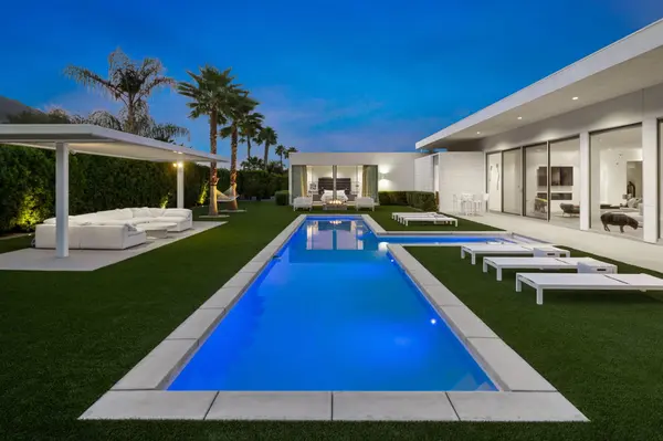3068 Linea Ter, Palm Springs, CA 92264-4518