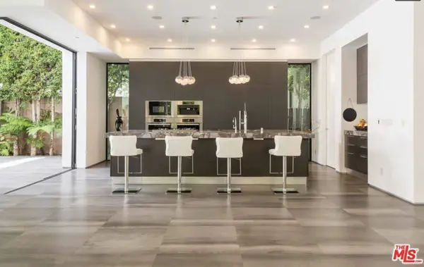 N Colgate Ave, Los Angeles 90048,
