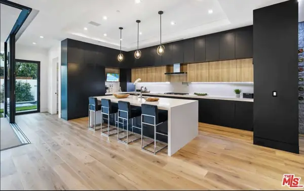 467 S Swall Dr, Beverly Hills, CA 90211-3604