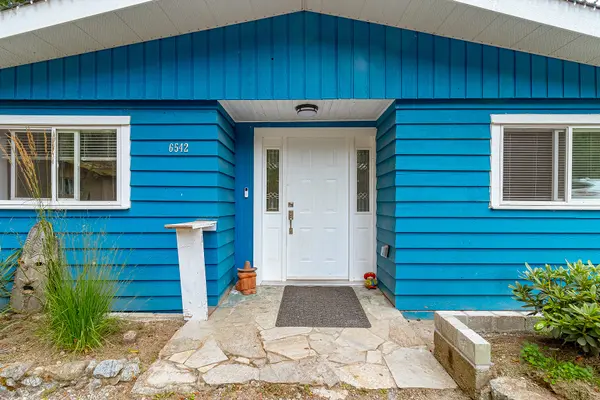 6542 Thornett Rd, Capital, BC V9Z