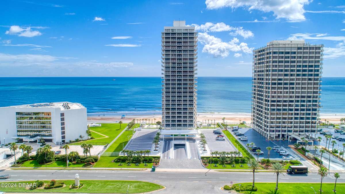 3000 N Atlantic Ave #2, Daytona Beach, FL 32118-3019