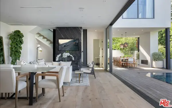 133 N Edinburgh Ave, Los Angeles, CA 90048-3603