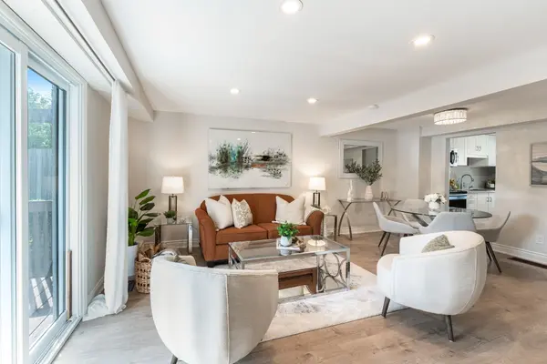 30 Reid Ct, Guelph, ON N1G 3R6