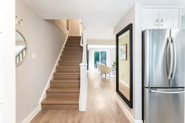 30 Reid Ct, Guelph, ON N1G 3R6