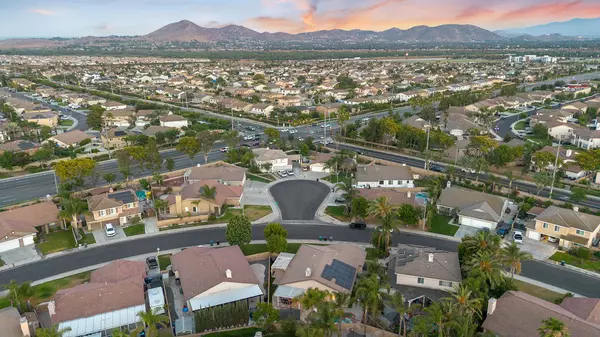 Eastvale, CA 92880-9272,12658 Norwegian St
