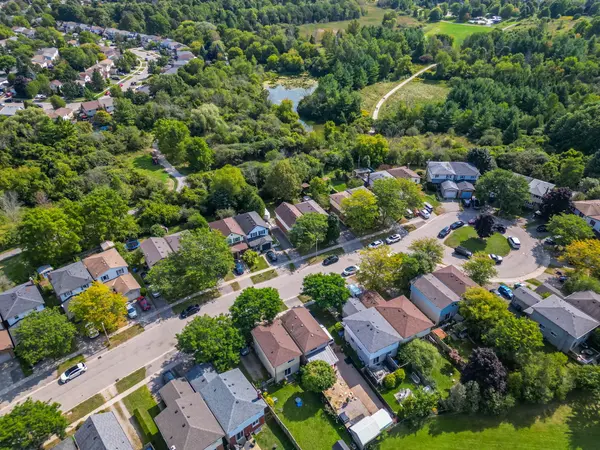 30 Reid Ct, Guelph, ON N1G 3R6