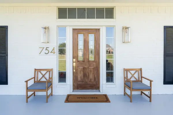 754 Conestoga Trl, Rhome, TX 76078-4213
