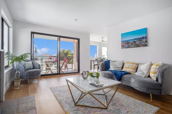 322 Hanover Ave #409, Oakland, CA 94606-1391