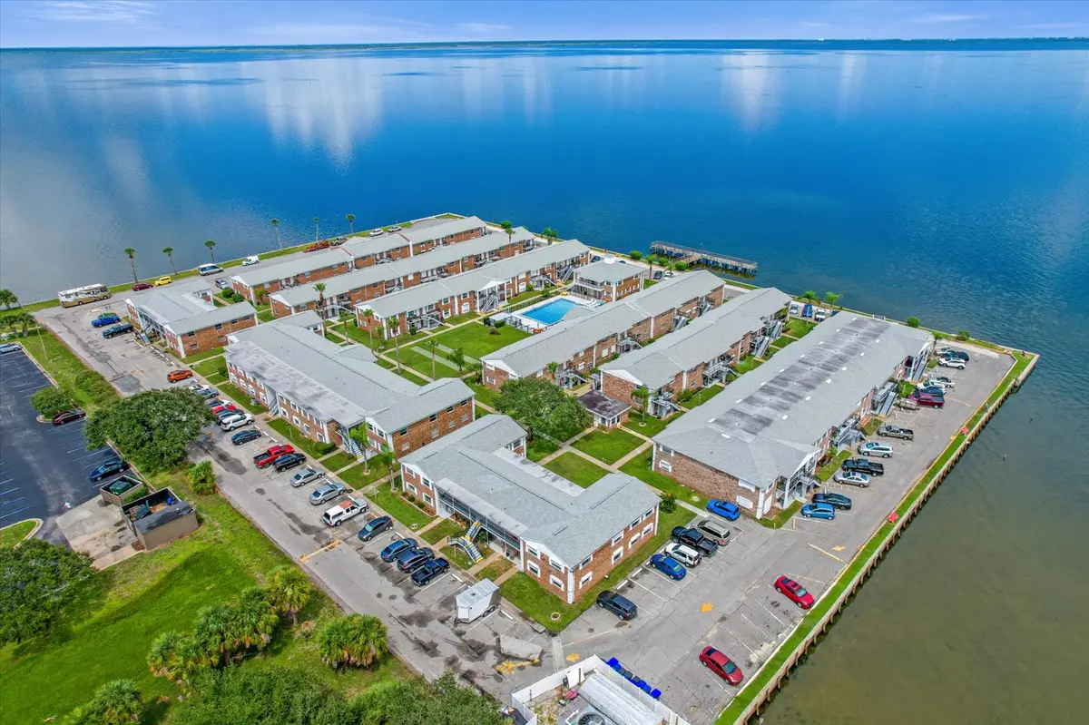 190 E Olmstead Dr #D11, Titusville, FL 32780-5801