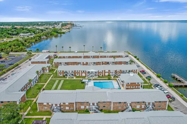190 E Olmstead Dr #D11, Titusville, FL 32780-5801