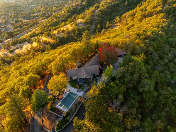 Grants Pass, OR 97526-3589,2020 NE Ridge Rd