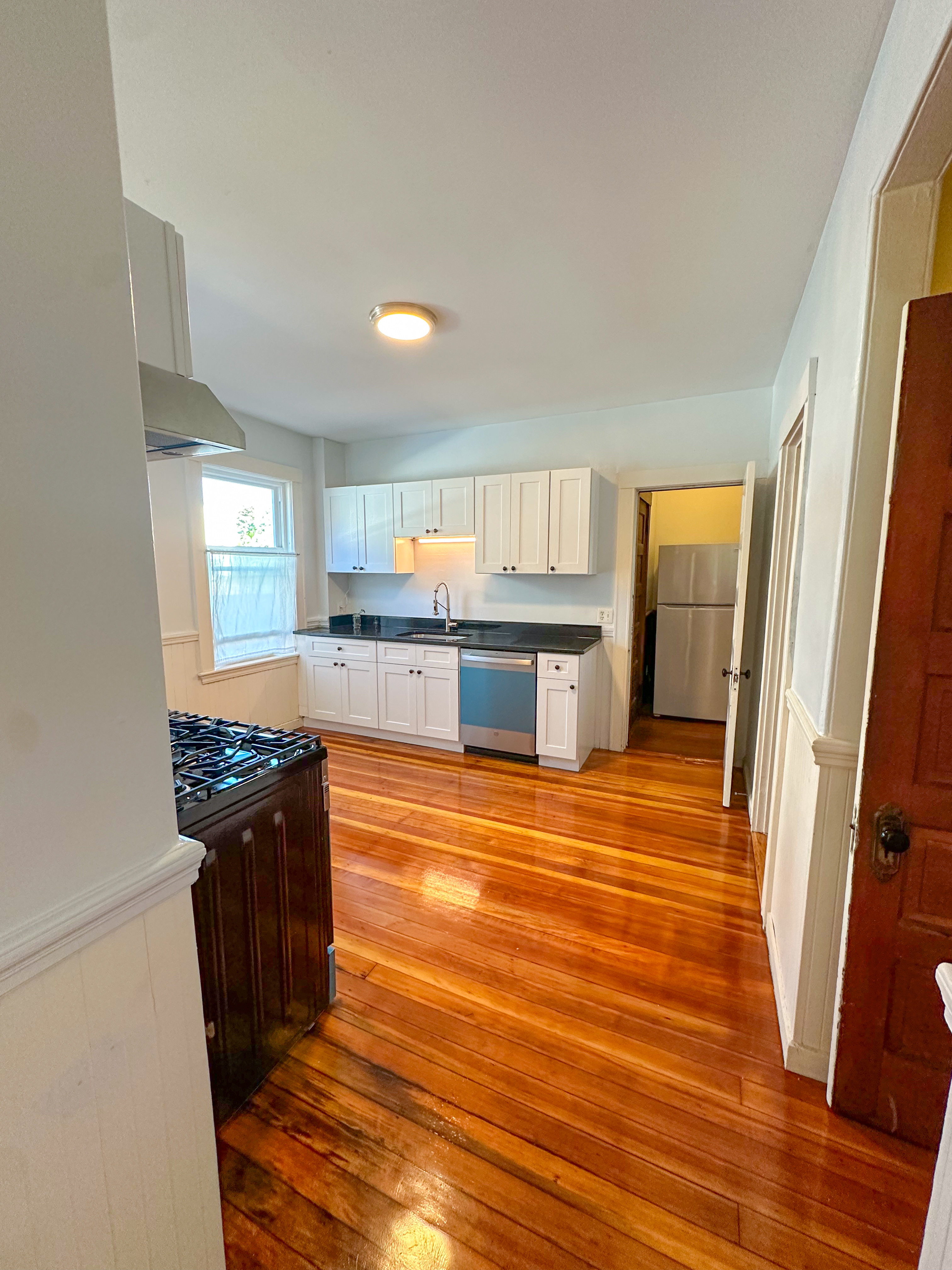 4 Lester Pl #1, Jamaica Plain, MA 02130-2997