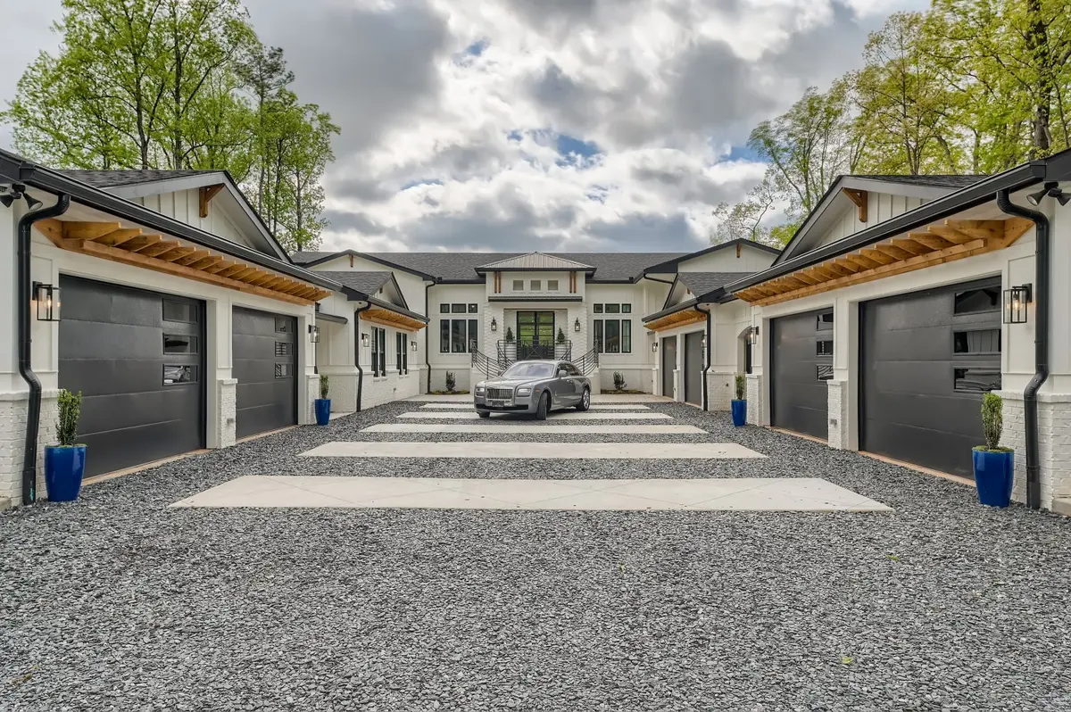 483 Pebblebrook Rd SE, Mableton, GA 30126-2603