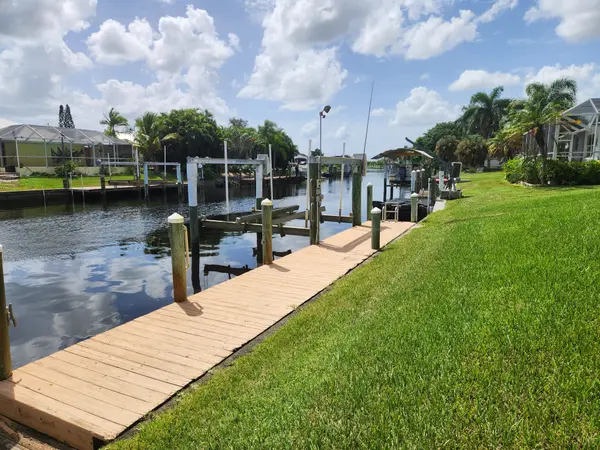 27353 Voyageur Dr, Punta Gorda, FL 33983-3124