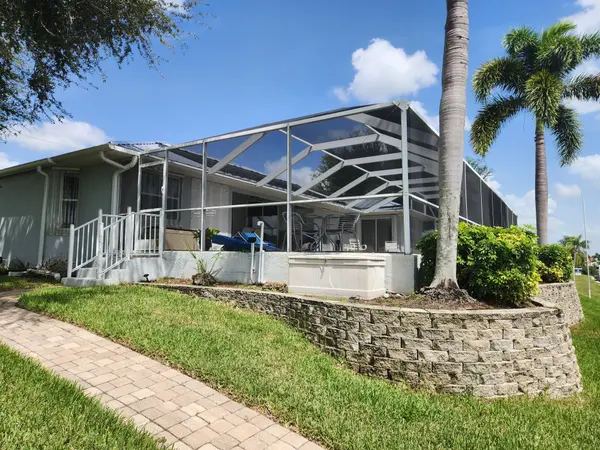 27353 Voyageur Dr, Punta Gorda, FL 33983-3124