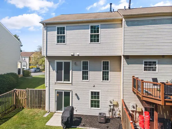 3248 Tayloe Ct, Herndon, VA 20171-3369