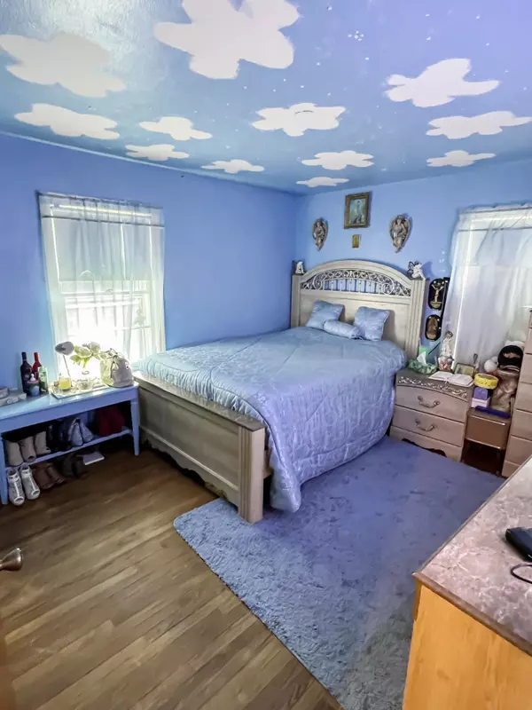 Waukegan, IL 60085-5247,2021 Melrose Ave