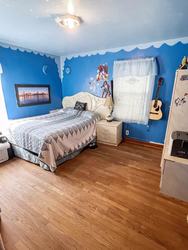 Waukegan, IL 60085-5247,2021 Melrose Ave