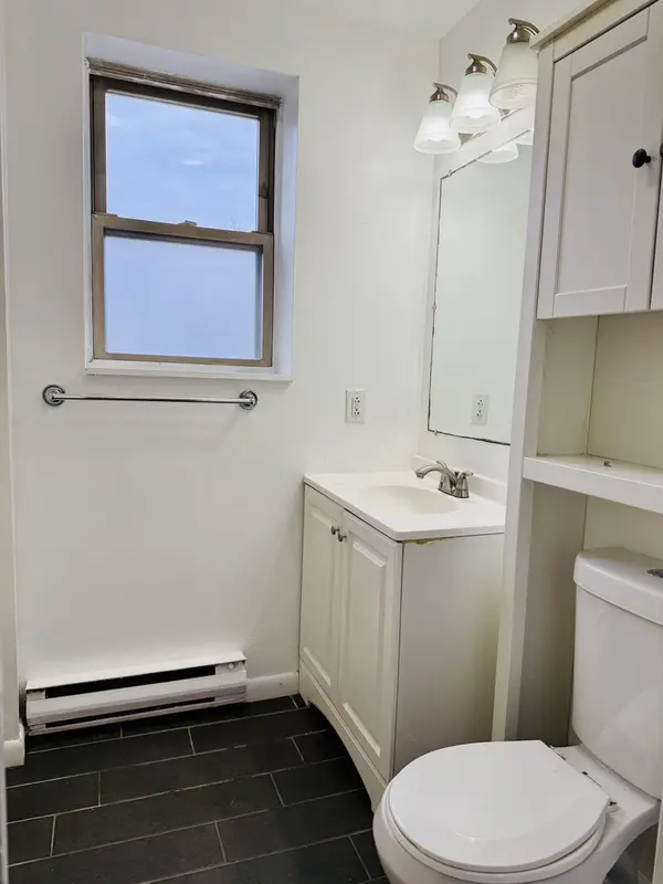 Lyons Ave, Newark, NJ 07112-2420