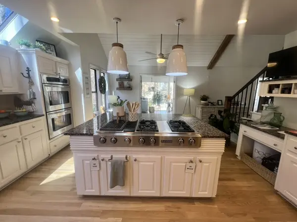 Willow View Way, Roswell, GA 30075-1363