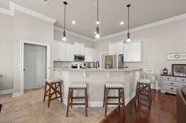 Providence Dr, Denham Springs, LA 70726-6641