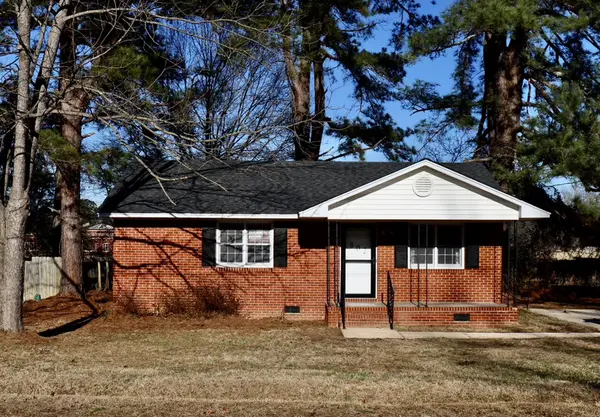 Marshall St, Cheraw, SC 29520-2118