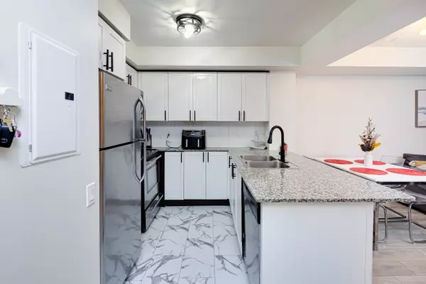 Toronto, ON,525 Wilson Ave #206