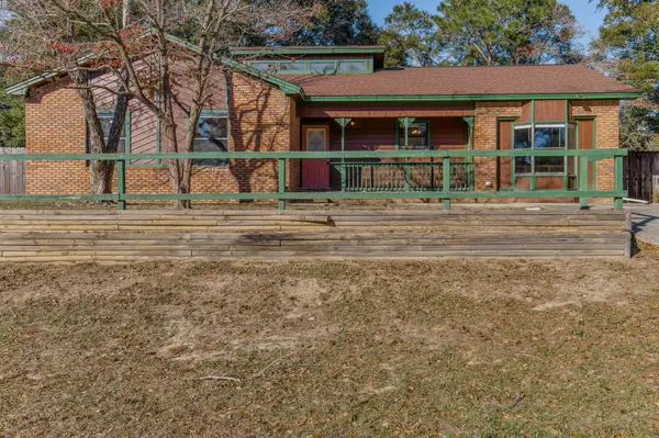 220 Brittany Ln, Crestview, FL 32536-9539