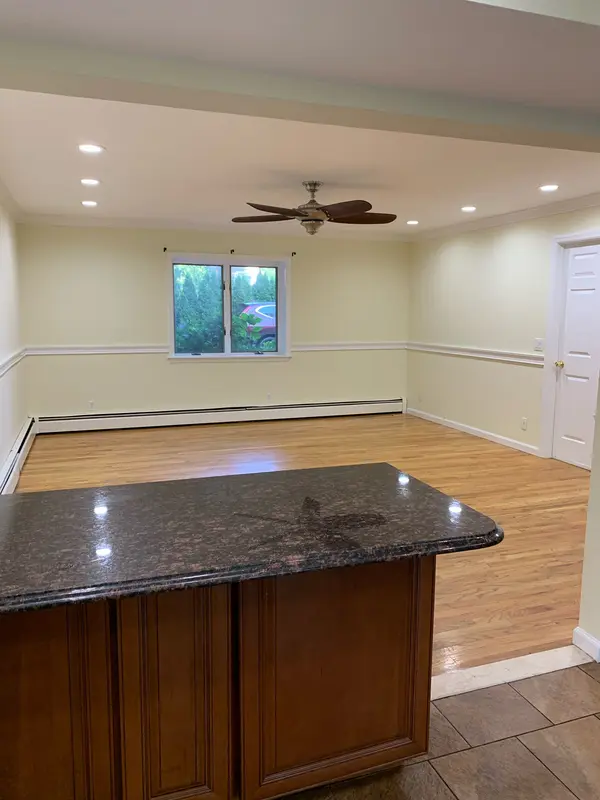 29 Wickford Rd #A, New Rochelle, NY 10801-1417