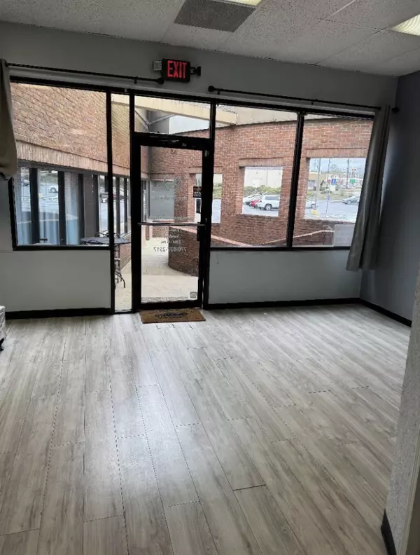 Tucker, GA 30084-1700,6330 Lawrenceville Hwy