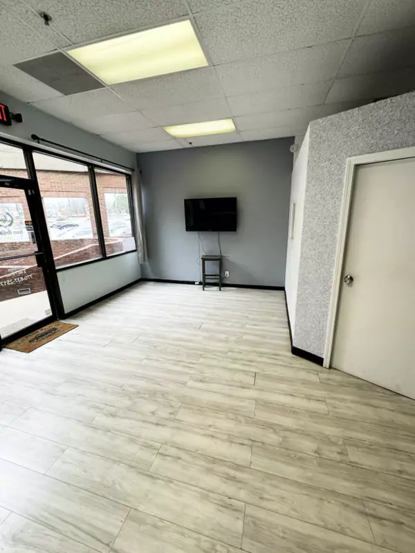 Tucker, GA 30084-1700,6330 Lawrenceville Hwy