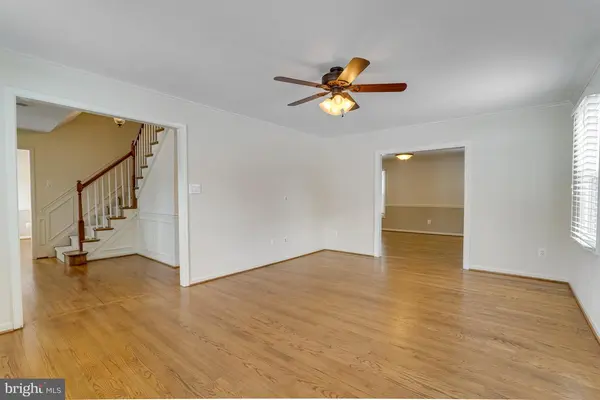 3719 Krysia Ct, Annandale, VA 22003-2547