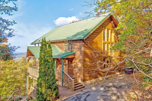 Sevierville, TN 37862-2413,3719 Cinnamon Way