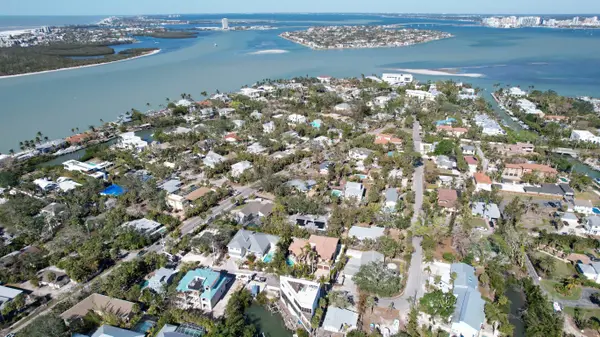 4900 Ocean Blvd, Sarasota, FL 34242-1641