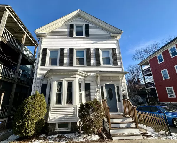 4 Dresden St #2, Jamaica Plain, MA 02130-4435