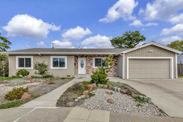 7845 Ironwood Dr, Dublin, CA 94568-1920