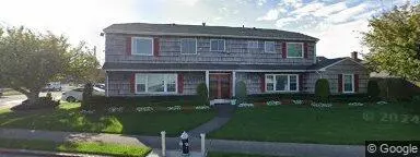 Rockaway Park, NY 11694,127-05 Beach Channel Dr #upper