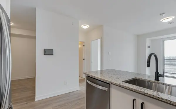 345 Wheat Boom Dr #608, Oakville, ON L6H 7X4