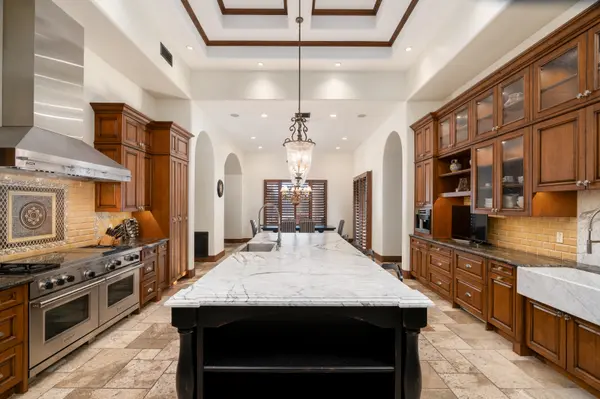 8515 E Sutton Dr, Scottsdale, AZ 85260-4113