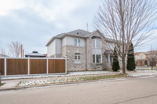 1142 Deacon Dr, Milton, ON L9T 5T3