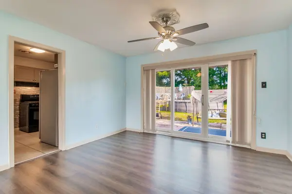 1002 Alexandria Dr, Pensacola, FL 32505-4502