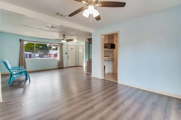 1002 Alexandria Dr, Pensacola, FL 32505-4502