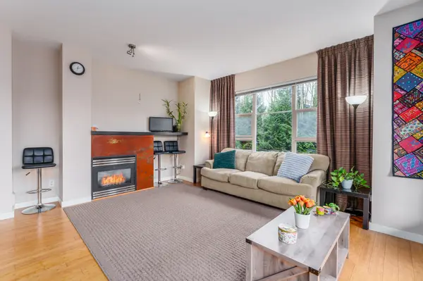 6033 168 St #1, Surrey, BC V3S 3X7