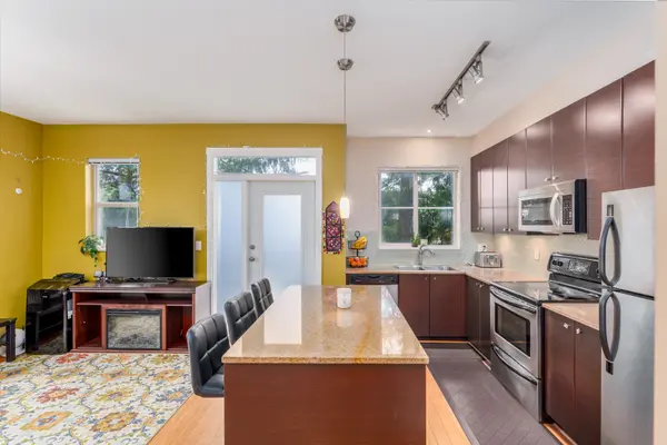 6033 168 St #1, Surrey, BC V3S 3X7